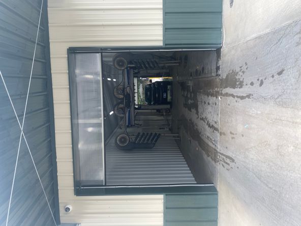 Car Wash: 504 W Front Ave, Joliet, MT 59041